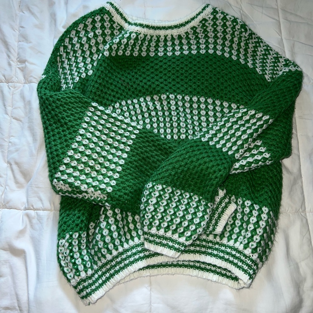 SHEIN Green and White Knit Sweater
